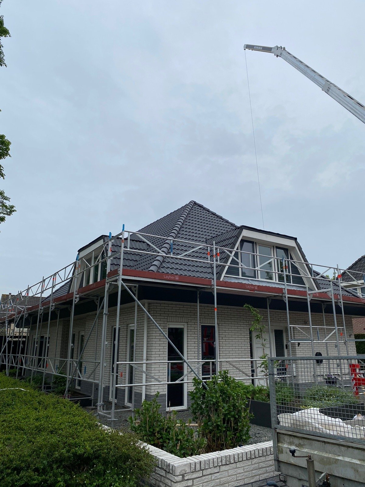 Vakkundig hersteld pannendak in Den Bosch